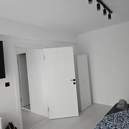 Splendid - Garsoniera Ultracentral Dotari Full Apartment