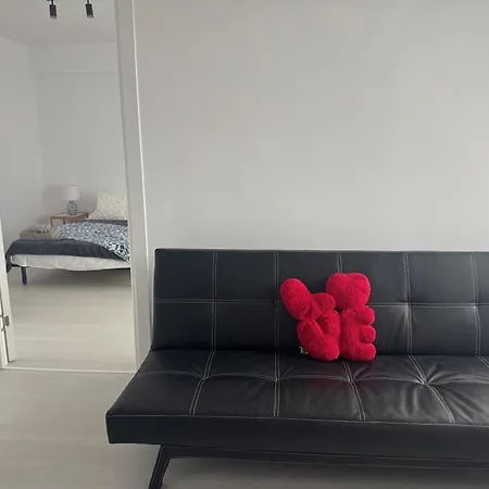 Splendid - Garsoniera Ultracentral Dotari Full Craiova